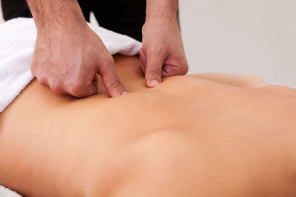Масажните сесии ще помогнат, ако гърбът ви боли в лумбалната област