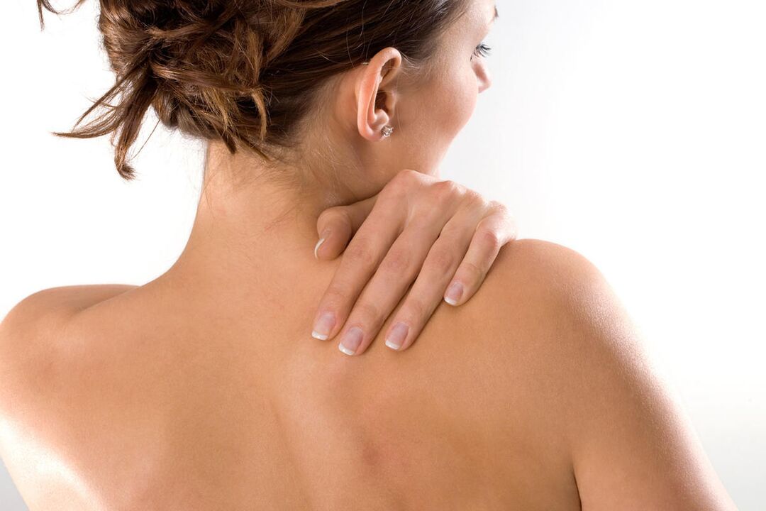 болки в гърба при гръдна остеохондроза